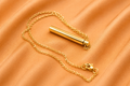 Gouden Staaf Ashanger Ketting Minimalistisch Design
