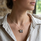 Gedenkwaardig Zilveren Open Hart Ashanger met Goudkleurig Hartje | Gedenkwaardig Silver open heart ash pendant with gold-coloured heart