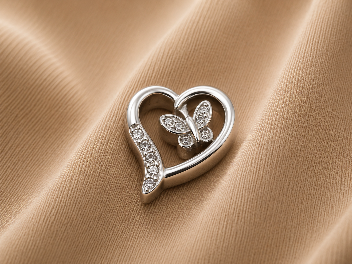Double Heart Ash Pendant Silver & Gold