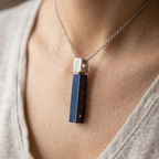 Gedenkwaardig Blauwe Gebedsbalk Ashanger met Kristal | Gedenkwaardig Blue prayer bar ash pendant with crystal