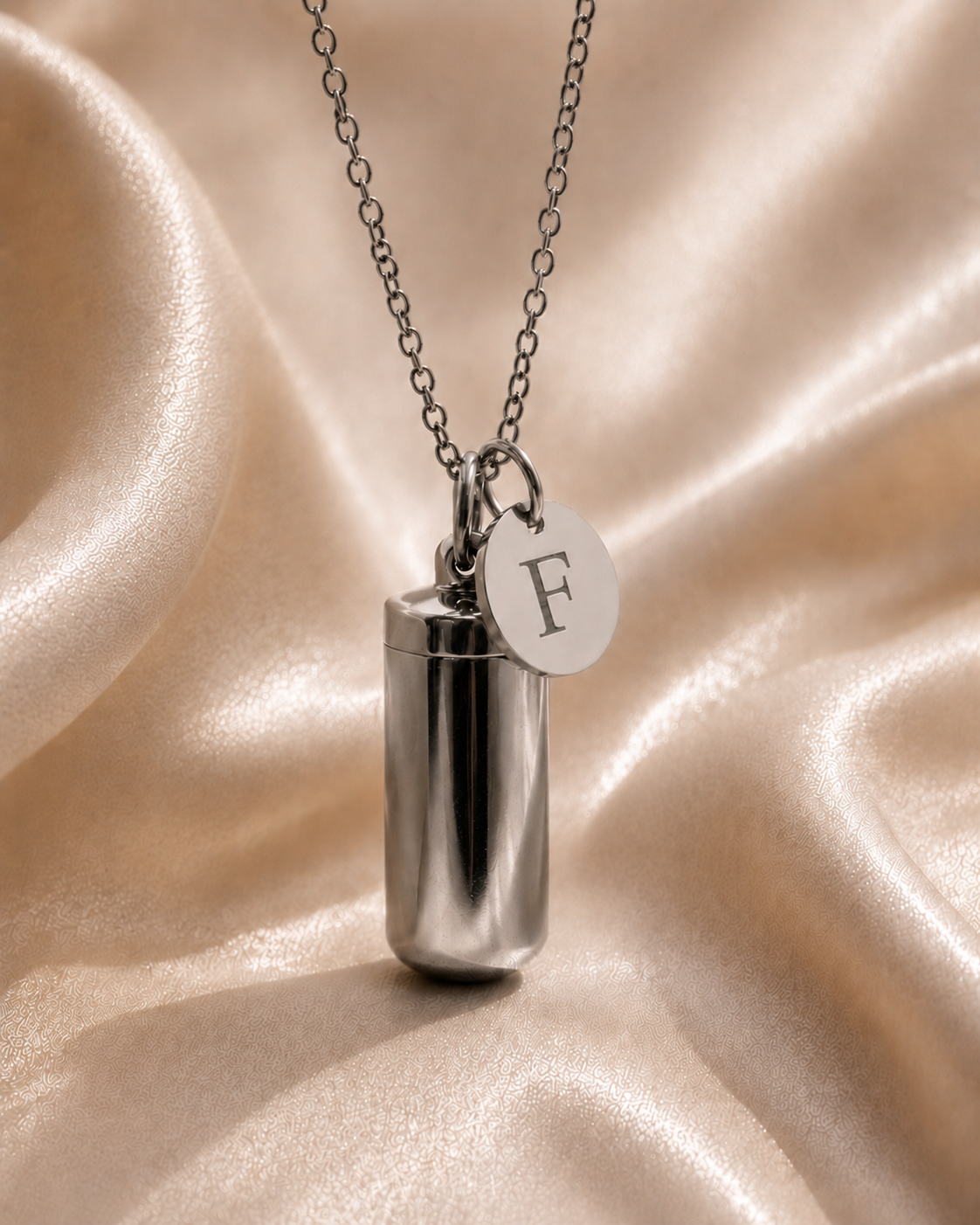 Initial necklace silver F
