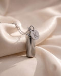 Initial necklace silver K