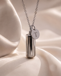 Initial necklace silver T