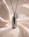Initial necklace silver Y