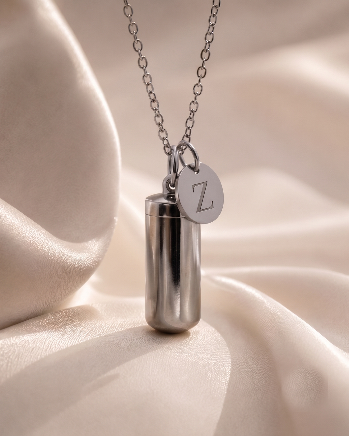 Initial necklace silver Z